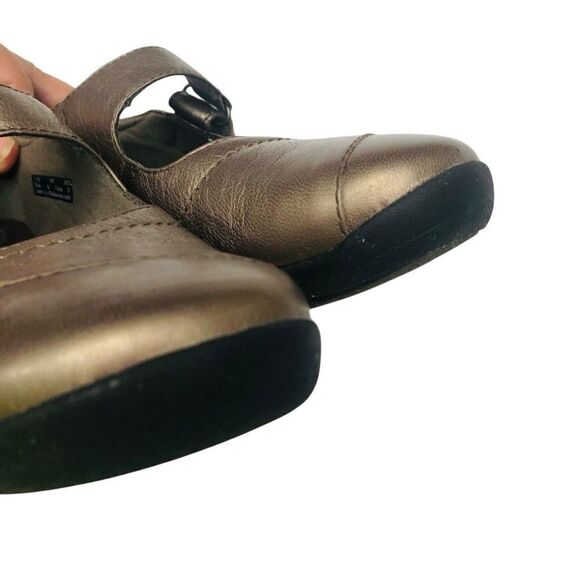 Clarks Mary Jane Metallic In Motion Comfort Orthopedic Janes Shoes - Picture 5 of 9